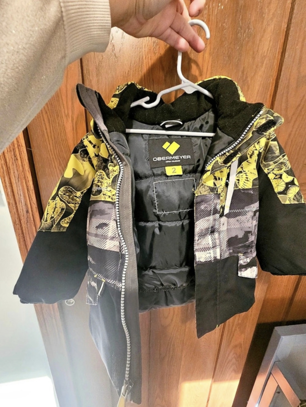 Obermeyer Boys Size 2 Ski Jacket Set Yellow Black Like New